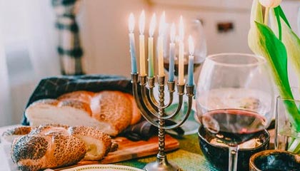 九游电脑版-英雄联盟 冠军争夺战白热化 TES与RNG强强对话，白热是哪个技能