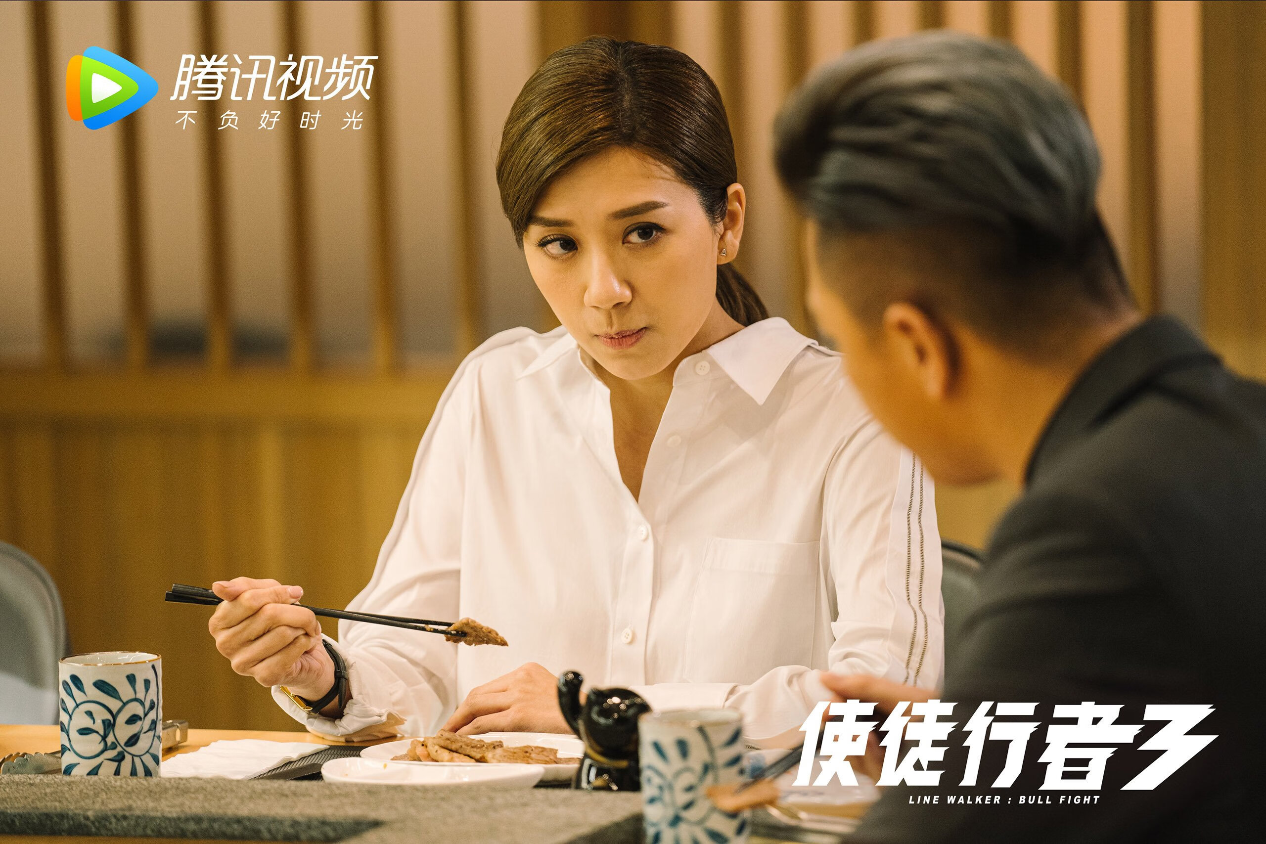 《太阳季后赛首轮出局，球队面临阵容调整》，太阳季后赛对阵