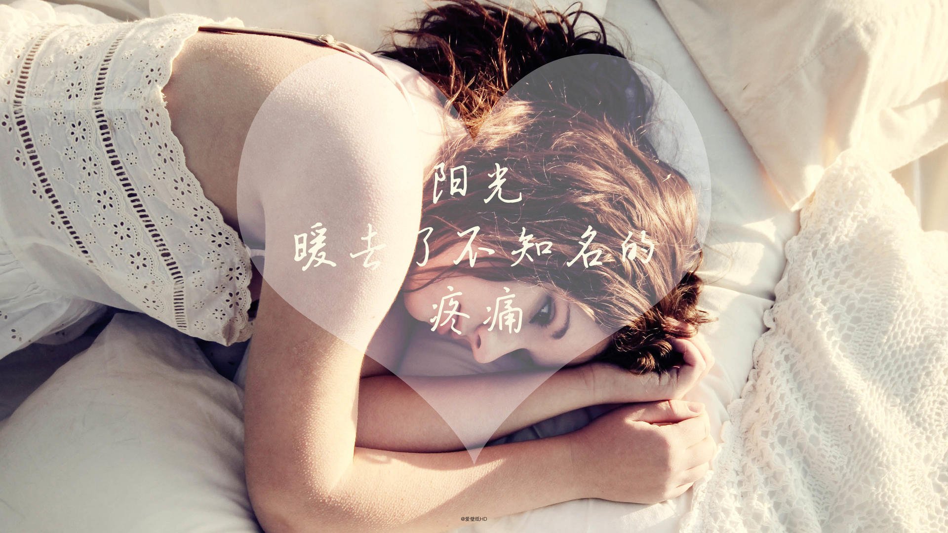 青少年足球训练营引入国际先进的训练理念和设备，青少年足球训练体系
